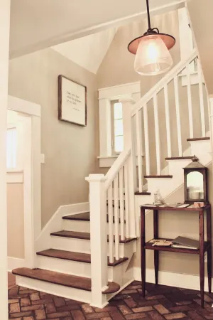 7th Ave Manor, Remodeled 1930’s Manor just minutes from Historic Downtown Laurel