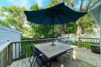 Discover stunning Northern Michigan from the comfort of the Port City Cottage