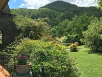 MANDOLATA - cottage with garden, shared pool, private veranda