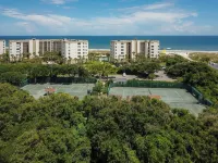 Beautiful Oceanfront Condo With Breathtaking Beach Views
