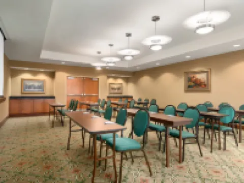 ハンプトン イン & スイーツ ウィリアムズバーグ セントラル ウィリアムズバーグのホテル