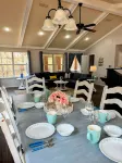 Secluded 5 Bed Cottage on Lake Texoma, Pet Friendly