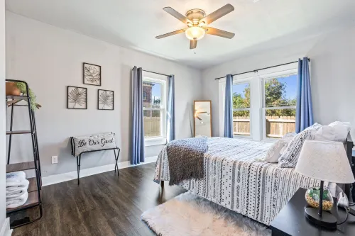 Stay Downtown Waco! Close to Magnolia, Baylor, Cameron Park