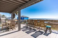 Spacious 4-Bedroom ~ up to 14 People ~ 9 Beds ~ Direct Beach Access ~ Pets OK