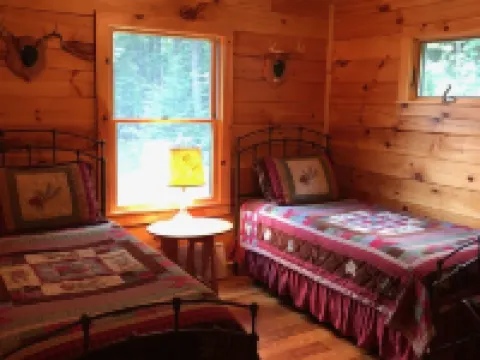 Log Home Nestled Between The White Mountains and The Lakes Region Hotels in Campton