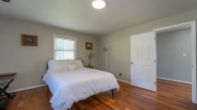 Waterfront Home on the Chesapeake Bay with Pier only 30 min from naval academy