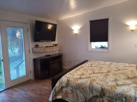 Bit of HEAVEN sleep 50 feet from Roaring Fork River