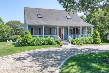 The Seashell Cove - Martha's Vineyard Отели в г. Эдгартаун