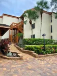 Ground Floor - Delightful and Totally Divine - Free Netflix, WI-FI, Chromcast