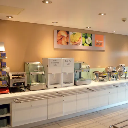 Holiday Inn Express DUNDEE by IHG