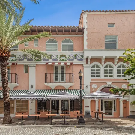 Kasa El Paseo Miami Beach Отели рядом с достопримечательностью «Памятник жертвам Холокоста»