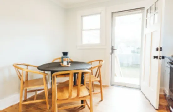 Charming 1937 Historic Cottage in Boardwalk District by Beach, Lake & Shopping