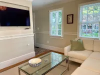 West End - Commercial Street, Charming 2-Bedroom with Beach Access - Sleeps 4! - 3-Star