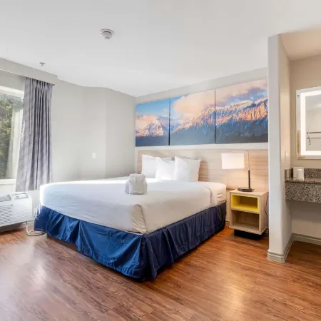 Days Inn by Wyndham Thornton Hotels in Thornton