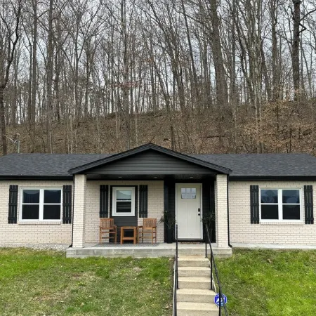Hot Tub! Fire Pit! Picnic Area & Grill! View Hardwicks Creek Haven@Rrg