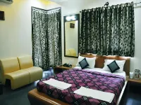 Hotel Shradha Saburi Palace