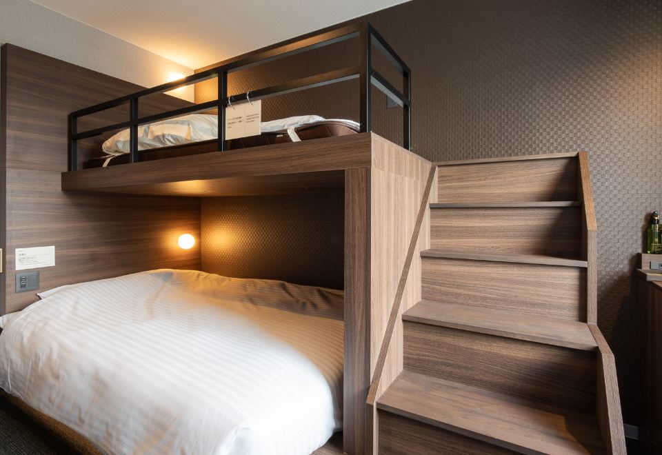 Super Hotel Premier Service