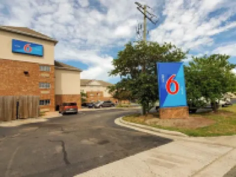 Studio 6 Extended Stay - Richmond, VA - I-64 West Hotels in Brookland