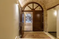 Marie Claire Apartments & Spa