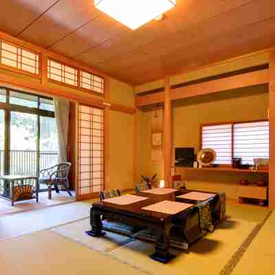 蓬生亭逸見 Rooms