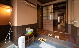 Sen Shichijo-Heian (Dog Friendly)