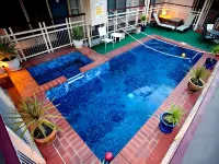 MAS Country Riverboat Lodge Motor Inn - Pools