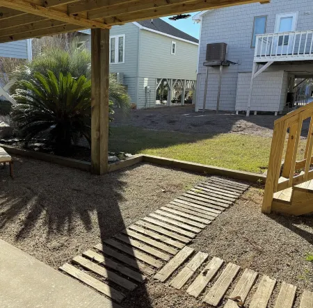 Charming and cozy house in Sunset Beach and only a 5 min walk to the beach! Отели в г. Сансет Бич