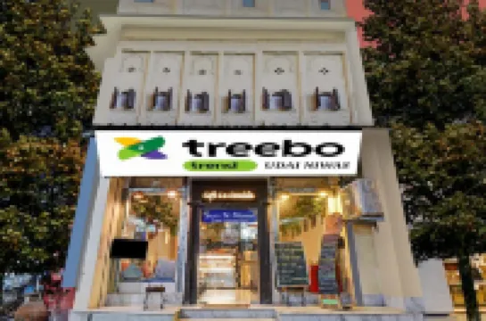 Hotel Udai Niwas by the Lake