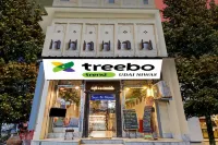 Hotel Udai Niwas by the Lake Hotels near Crystal Gallery