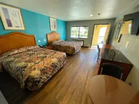 Travelers Inn - parking