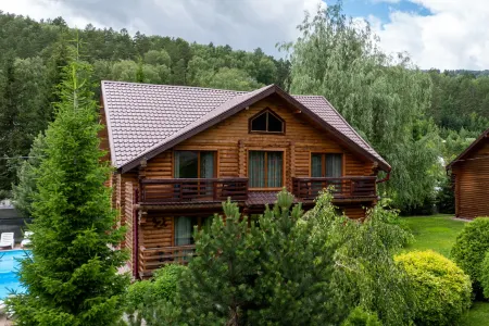 Usadba Sarzhevskih Hotel Отели рядом с достопримечательностью «Дом Перевертыш»