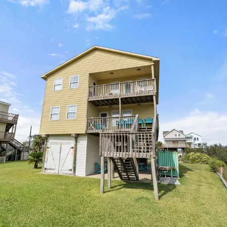 Beach View-King Bed-Dogs Allowed-Sleeps12