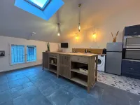 Mimosa cocoon for 6 people In the heart of the old village Hôtels à : Cotignac