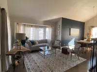 Boulder- Denver DIA! ! Popular home, Private, Spacious, and Centrally Located!
