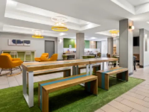 Spark by Hilton Catoosa Tulsa Hotels in Tulsa