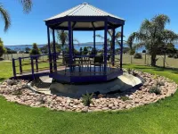 Experience world-class service at Doyles on the Bay