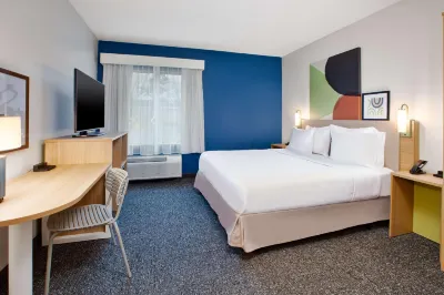 Spark by Hilton Walker Grand Rapids North
