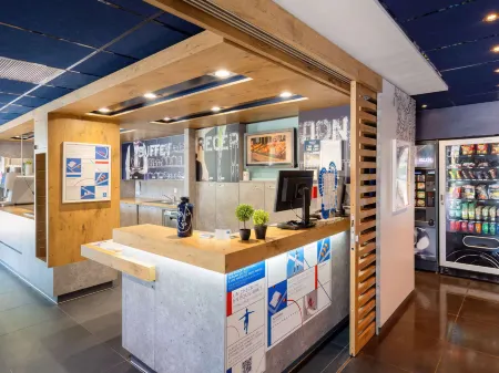 Ibis Budget Manosque Cadarache Отели в г. Маноск