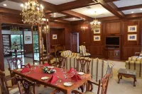 Mahaweli Reach Hotel Hotels in Канді