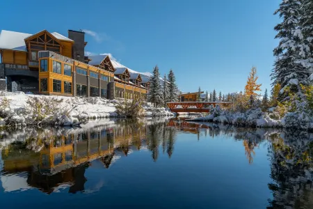 The Malcolm Hotel Отели в г. Канмор