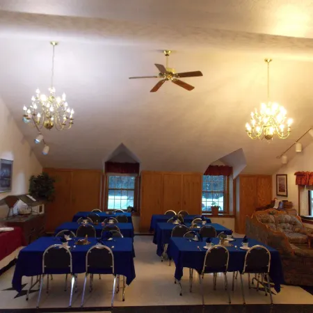 Abbey Archway Inn