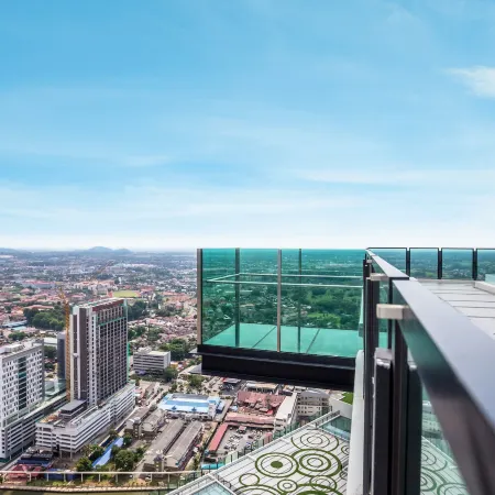 The Shore Hotel & Residences