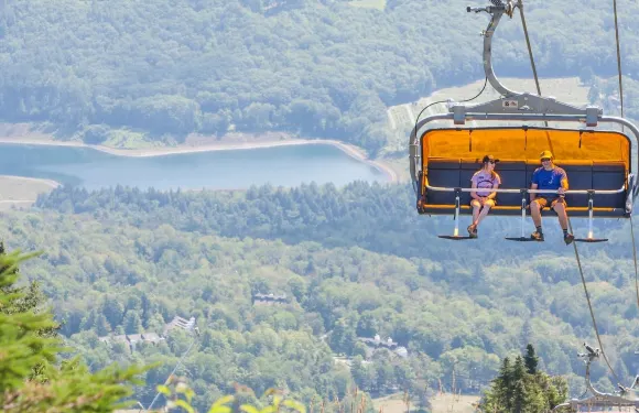 Okemo山旅館-1卧室壁爐和更新的廚房1卧室公寓，由RedAwning提供