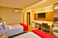 Ibiza Plaza Hotel فنادق في أنابوليس