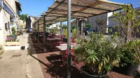 Hôtel les Deux Porches - 2 ดาว