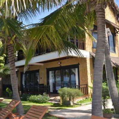 圓花園海灘邊上度假村 鄰近日落坡的酒店