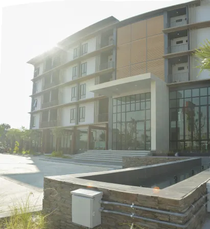 Boondara Boutique Hotel Отели рядом с Аэропорт Накхонханом