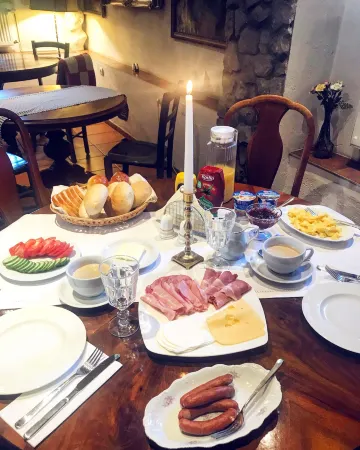 Dworek Adamski Отели в г. Валбжих