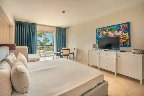 Apartment with Ocen View at Punta Palmera CB4