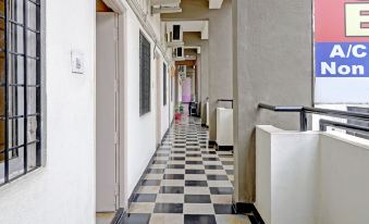 Guru Comfort, 100 m from Apollo Hospital